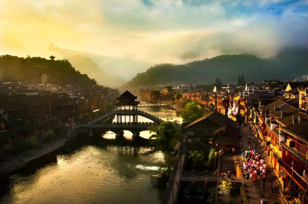 湘水楚天，古韵湖南风情赋